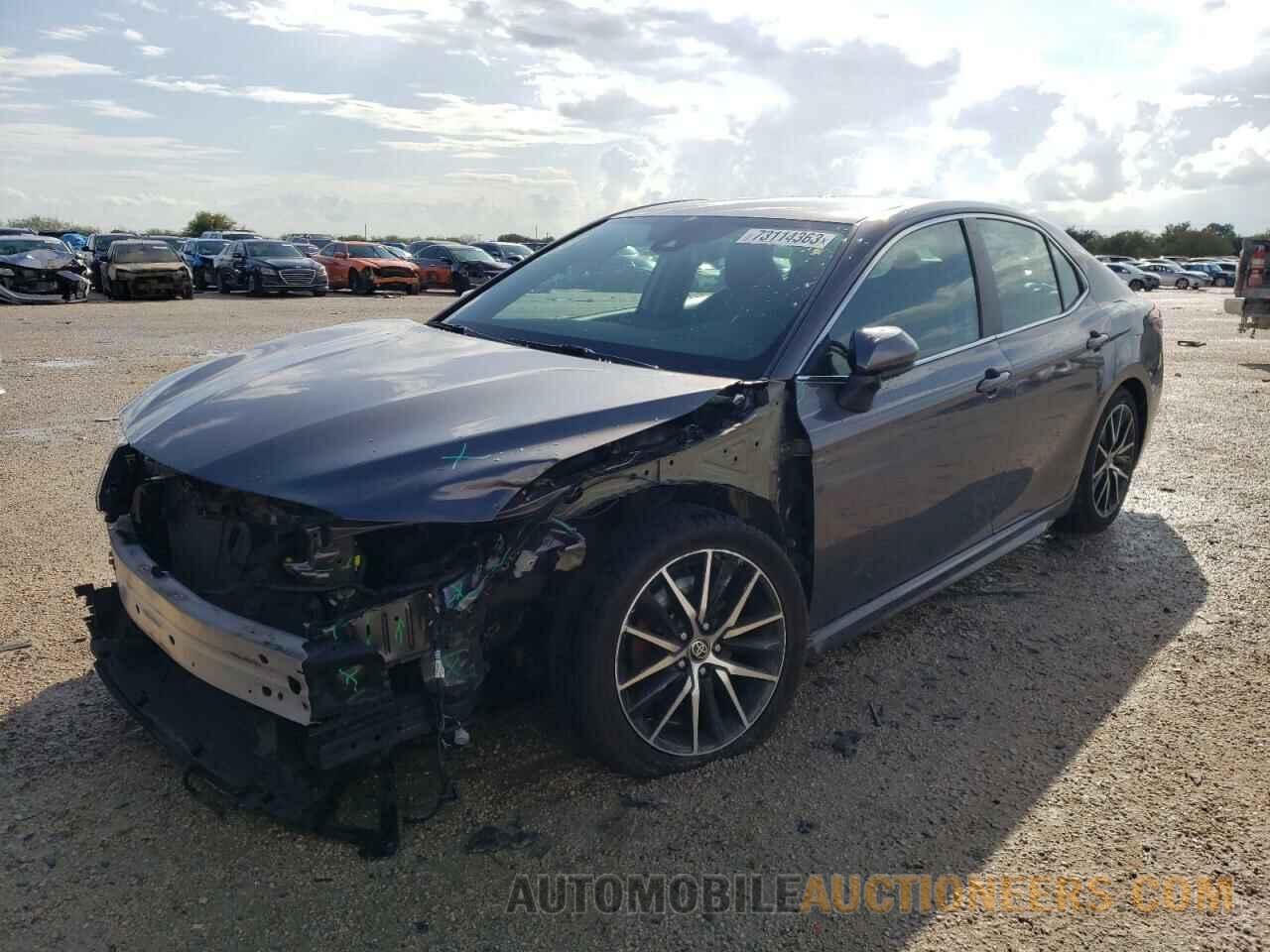 4T1G11AK8MU512617 TOYOTA CAMRY 2021