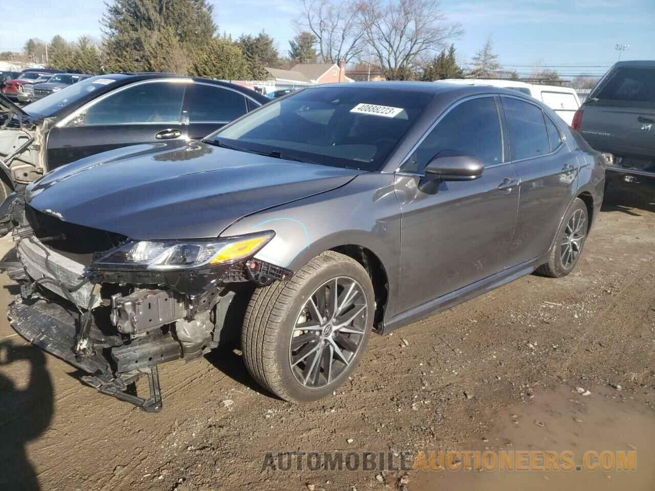 4T1G11AK8MU520121 TOYOTA CAMRY 2021