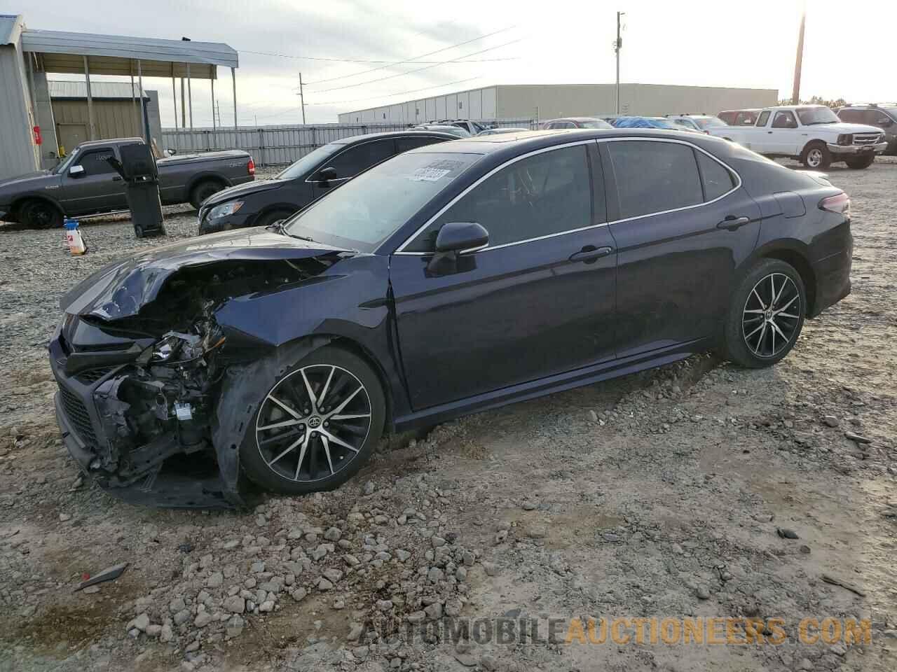 4T1G11AK8MU525173 TOYOTA CAMRY 2021