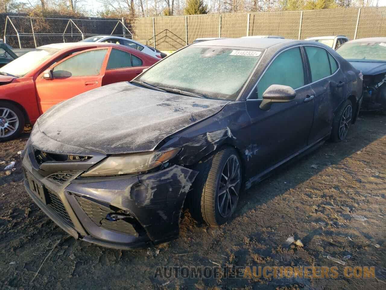 4T1G11AK8MU533581 TOYOTA CAMRY 2021