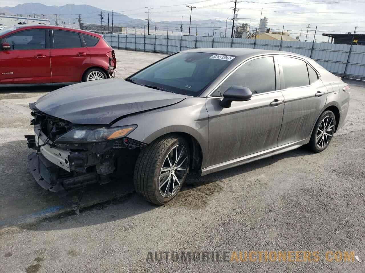 4T1G11AK8MU547898 TOYOTA CAMRY 2021