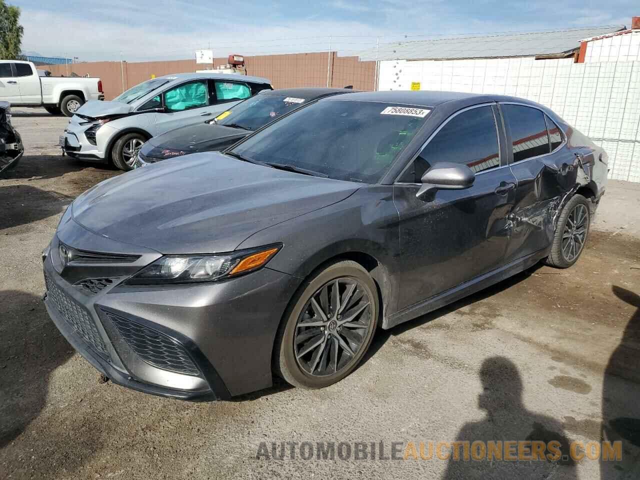 4T1G11AK8MU551398 TOYOTA CAMRY 2021