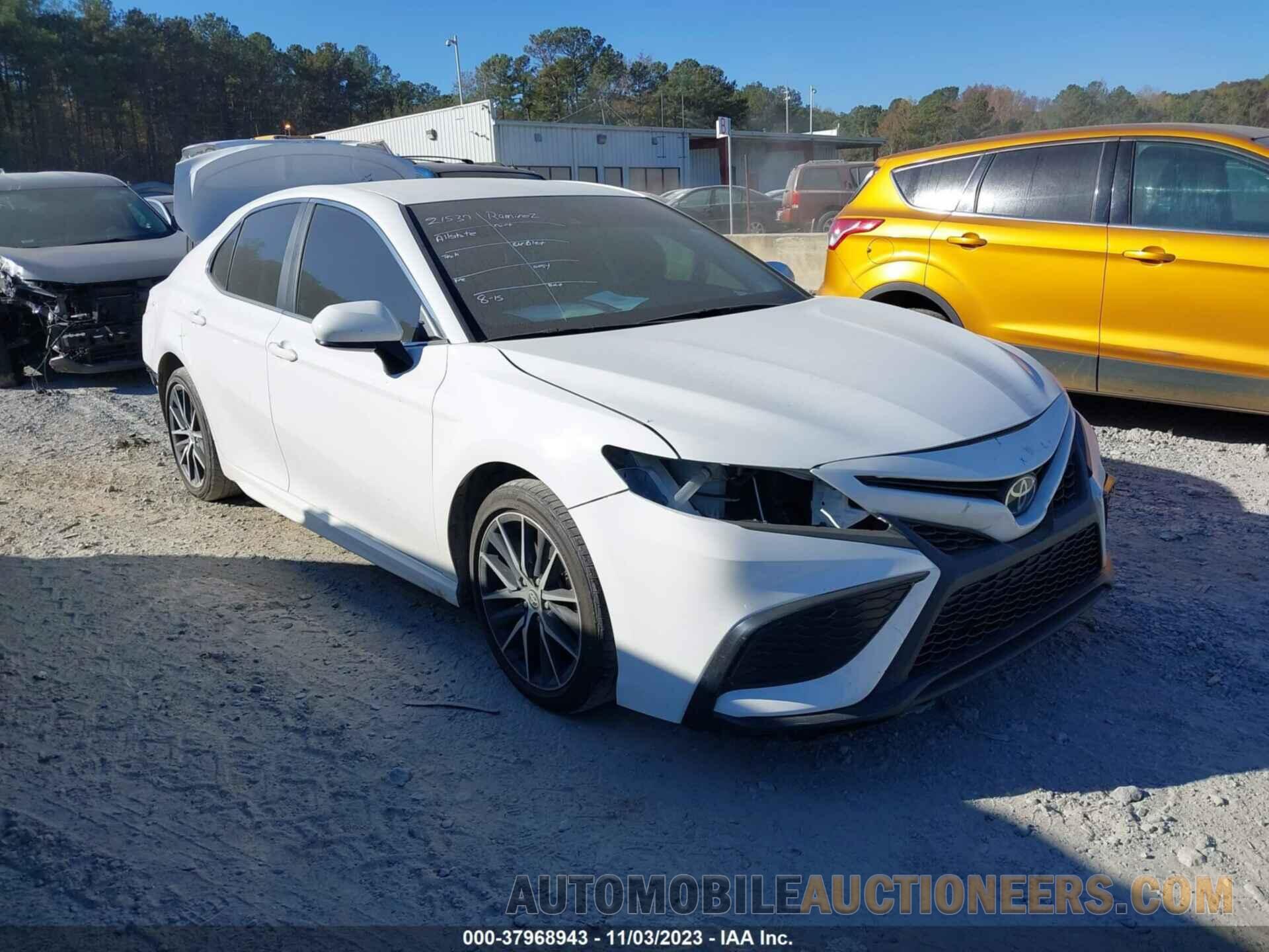 4T1G11AK8MU565382 TOYOTA CAMRY 2021