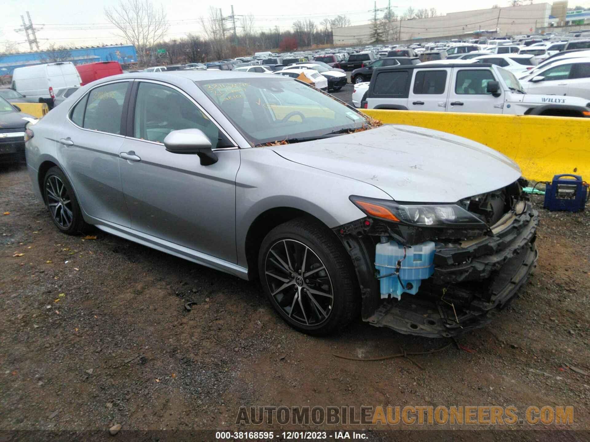 4T1G11AK8MU565785 TOYOTA CAMRY 2021