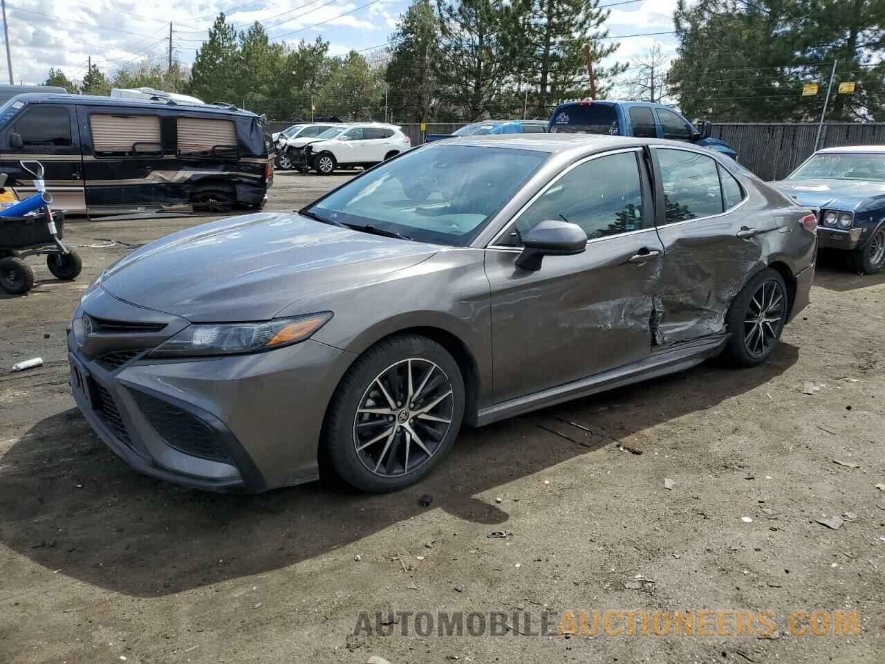 4T1G11AK8MU577757 TOYOTA CAMRY 2021