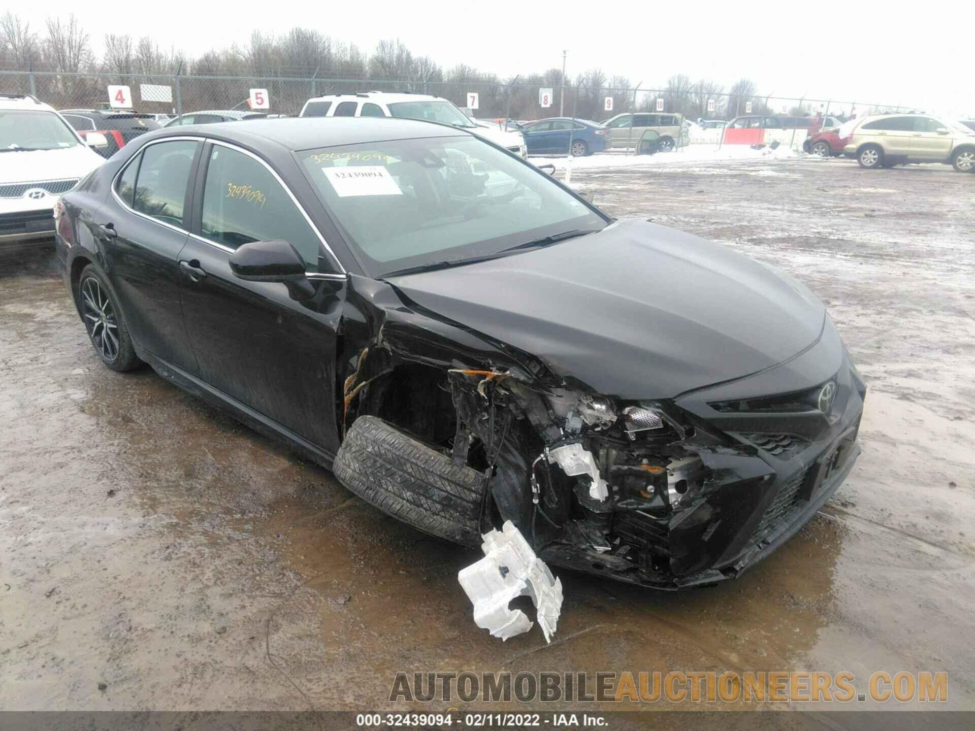 4T1G11AK8MU583655 TOYOTA CAMRY 2021