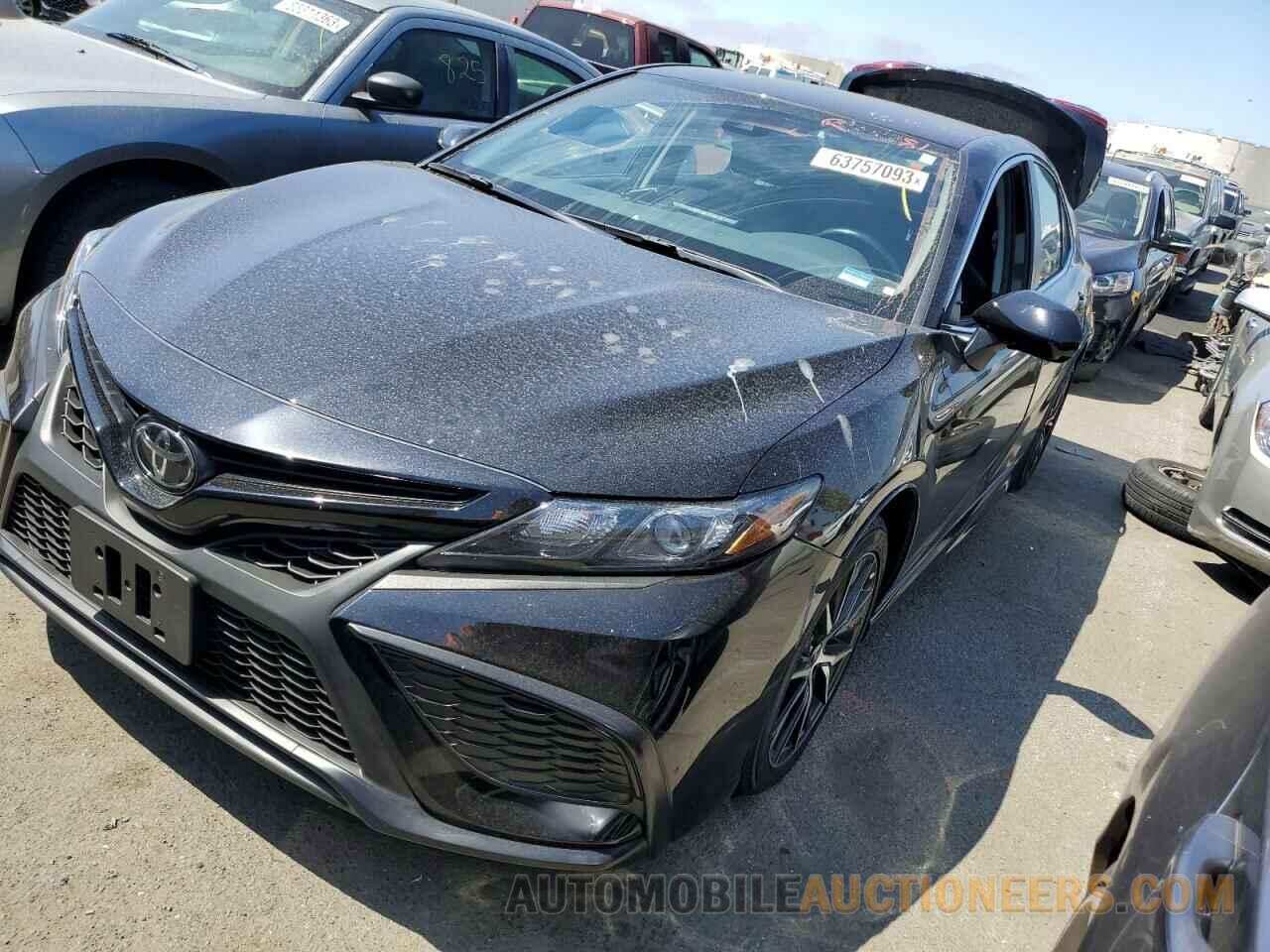 4T1G11AK8MU589486 TOYOTA CAMRY 2021