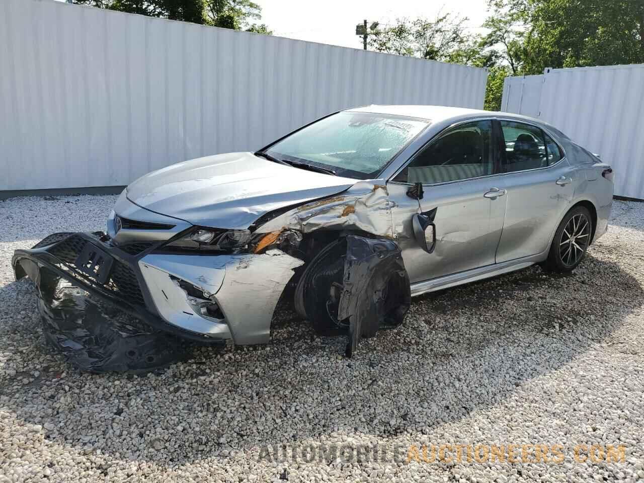 4T1G11AK8MU607517 TOYOTA CAMRY 2021