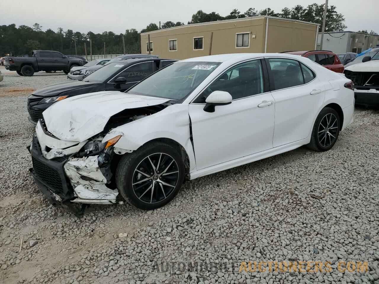 4T1G11AK8MU613124 TOYOTA CAMRY 2021