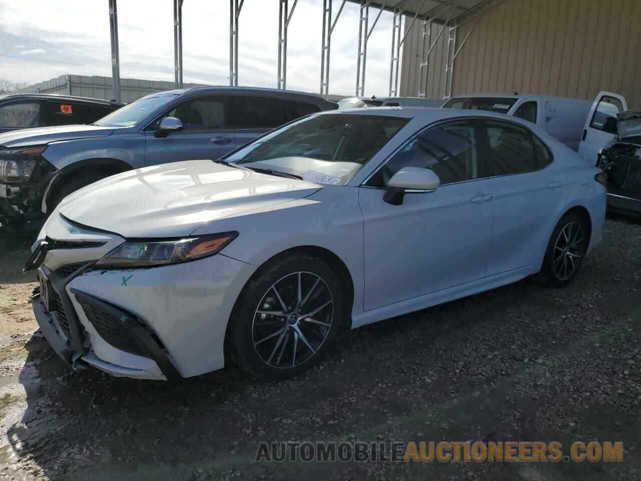 4T1G11AK8NU003659 TOYOTA CAMRY 2022