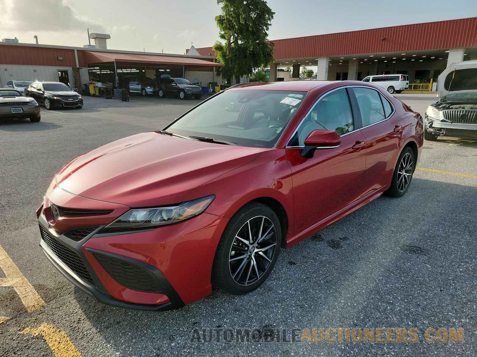 4T1G11AK8NU031512 Toyota Camry 2022