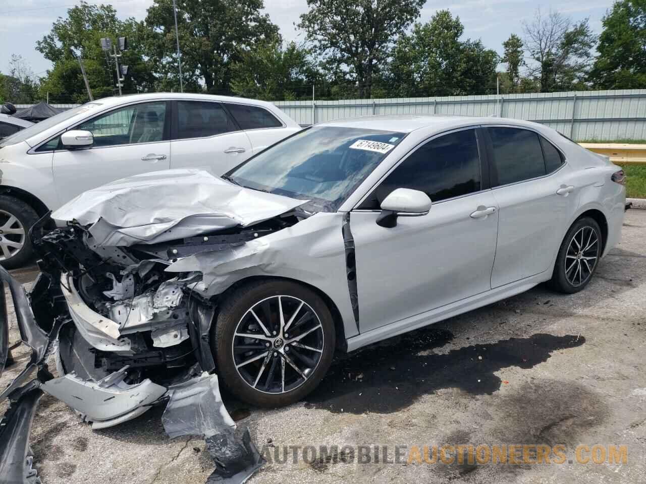 4T1G11AK8NU034104 TOYOTA CAMRY 2022