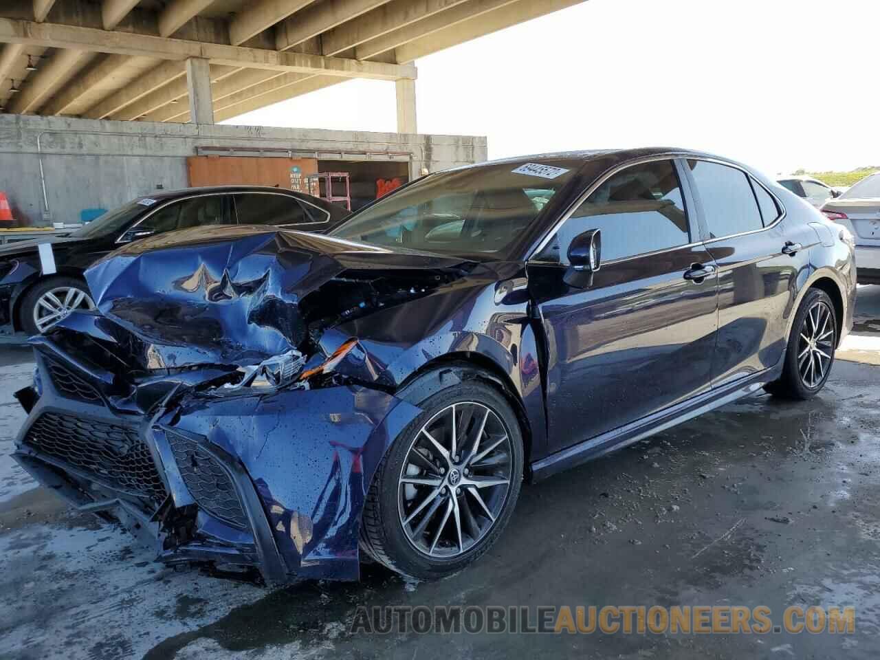 4T1G11AK8NU040212 TOYOTA CAMRY 2022