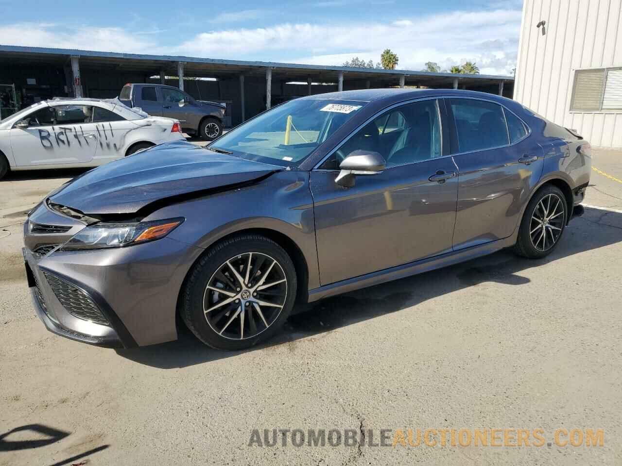 4T1G11AK8NU046737 TOYOTA CAMRY 2022