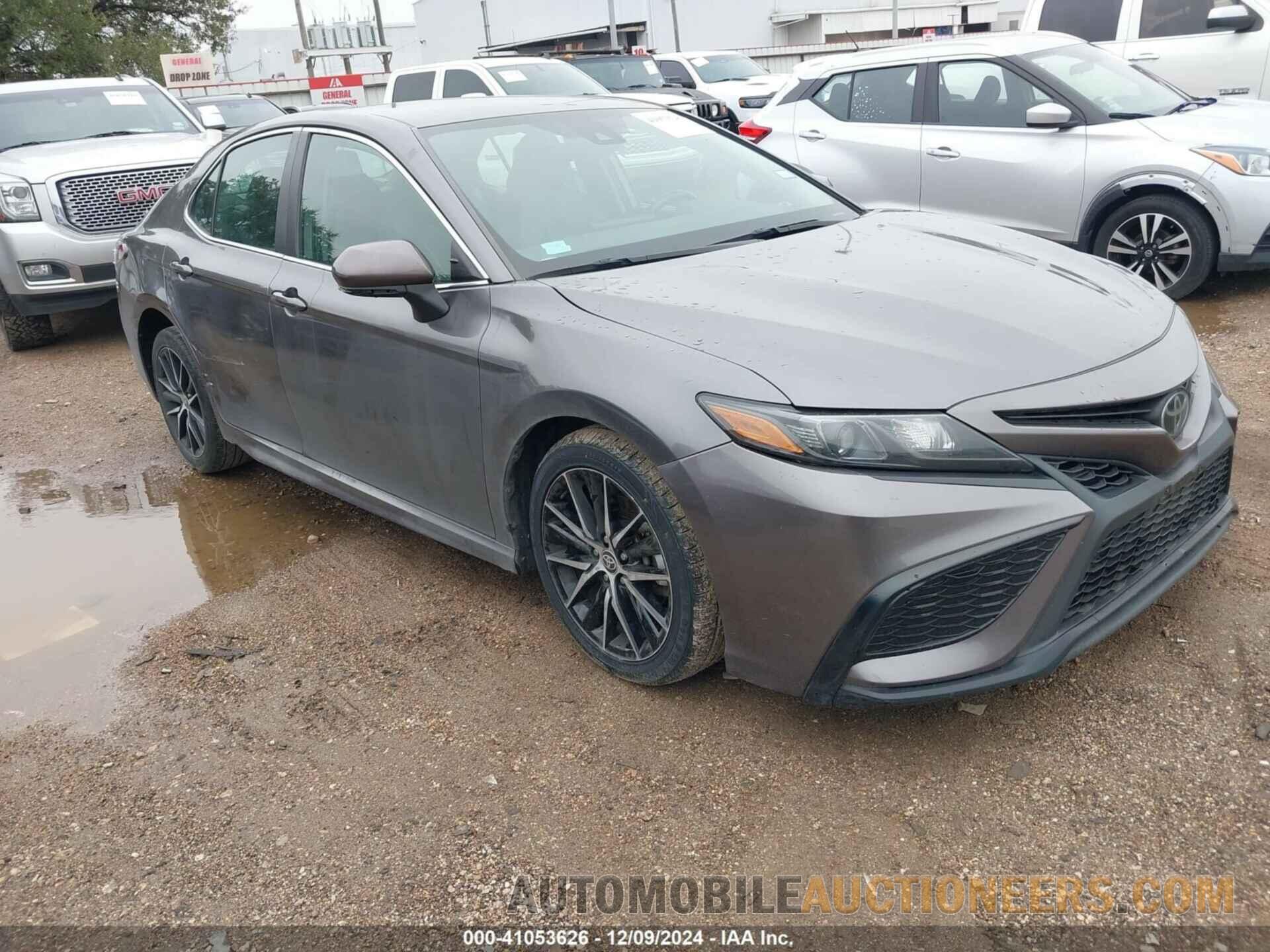 4T1G11AK8NU066924 TOYOTA CAMRY 2022