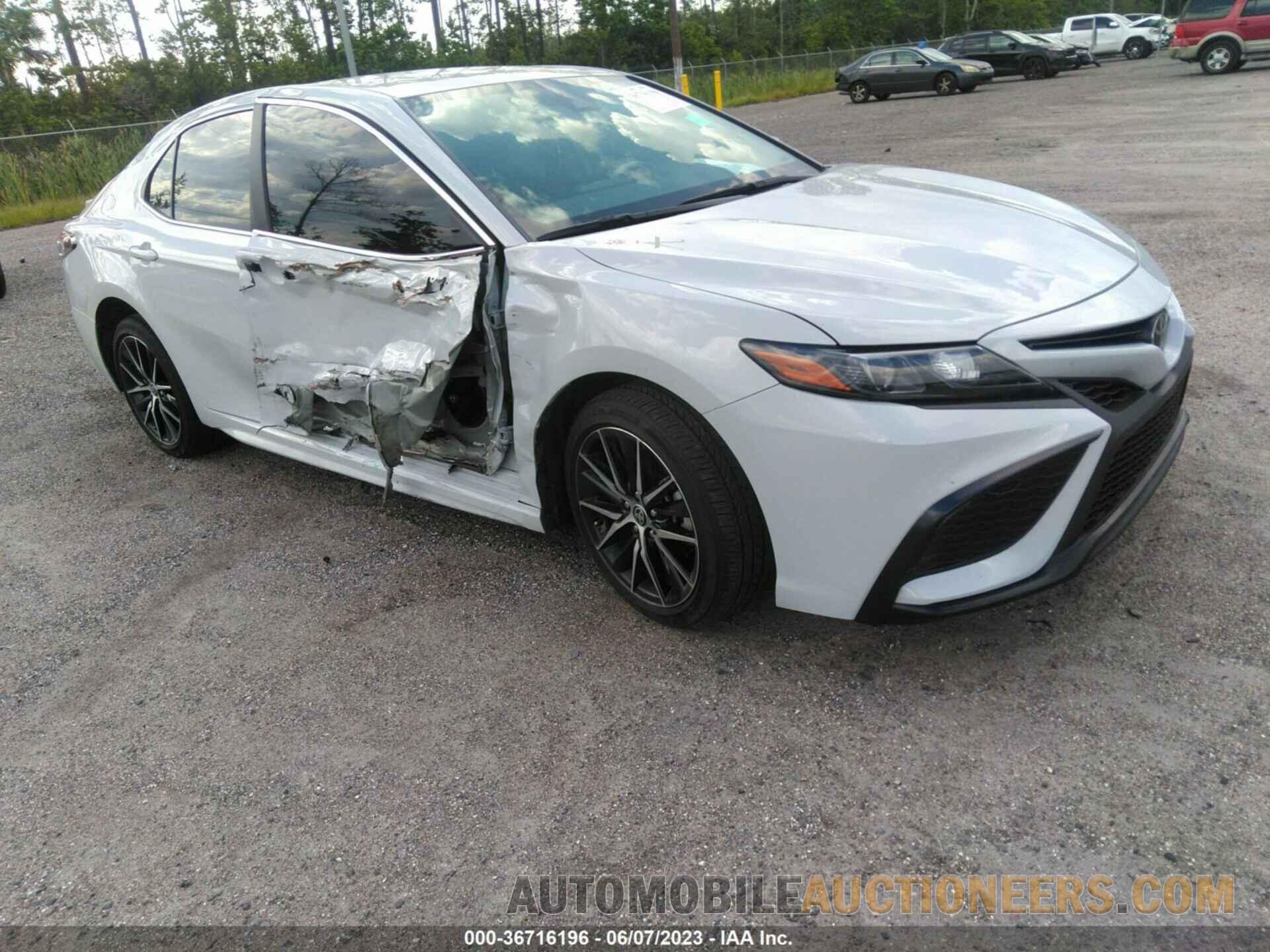 4T1G11AK8NU069502 TOYOTA CAMRY 2022