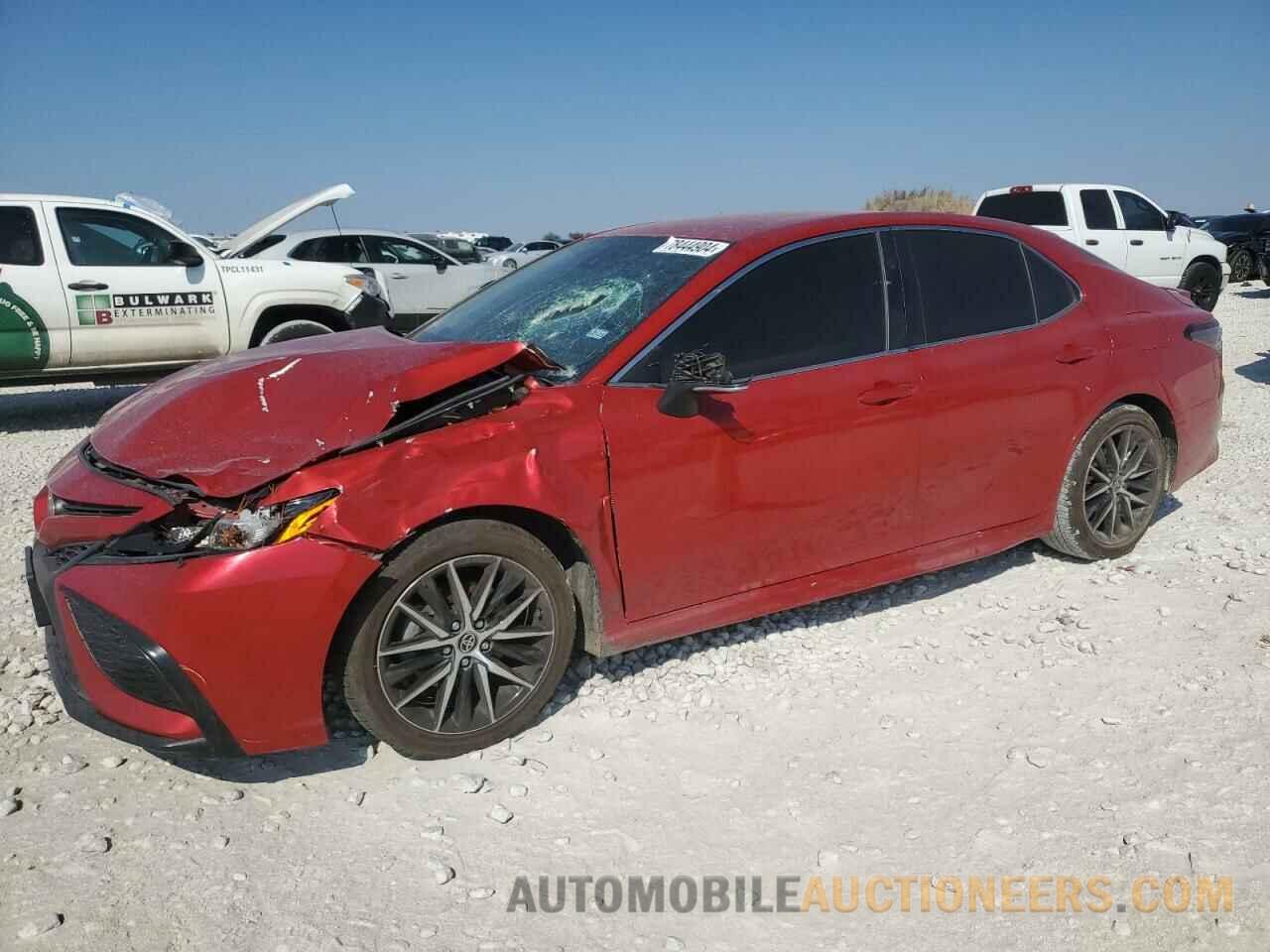 4T1G11AK8NU071363 TOYOTA CAMRY 2022