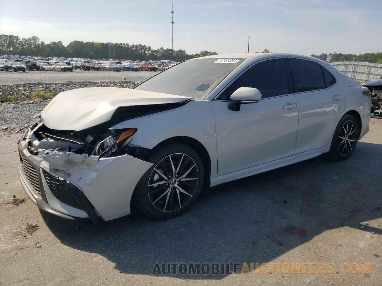 4T1G11AK8NU071945 TOYOTA CAMRY 2022