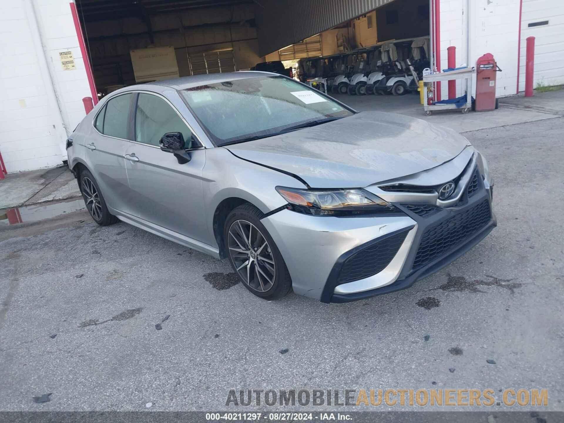 4T1G11AK8NU632922 TOYOTA CAMRY 2022