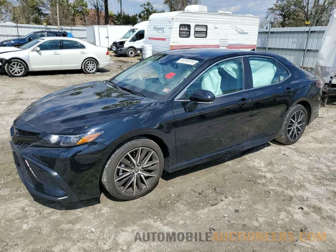 4T1G11AK8NU634900 TOYOTA CAMRY 2022