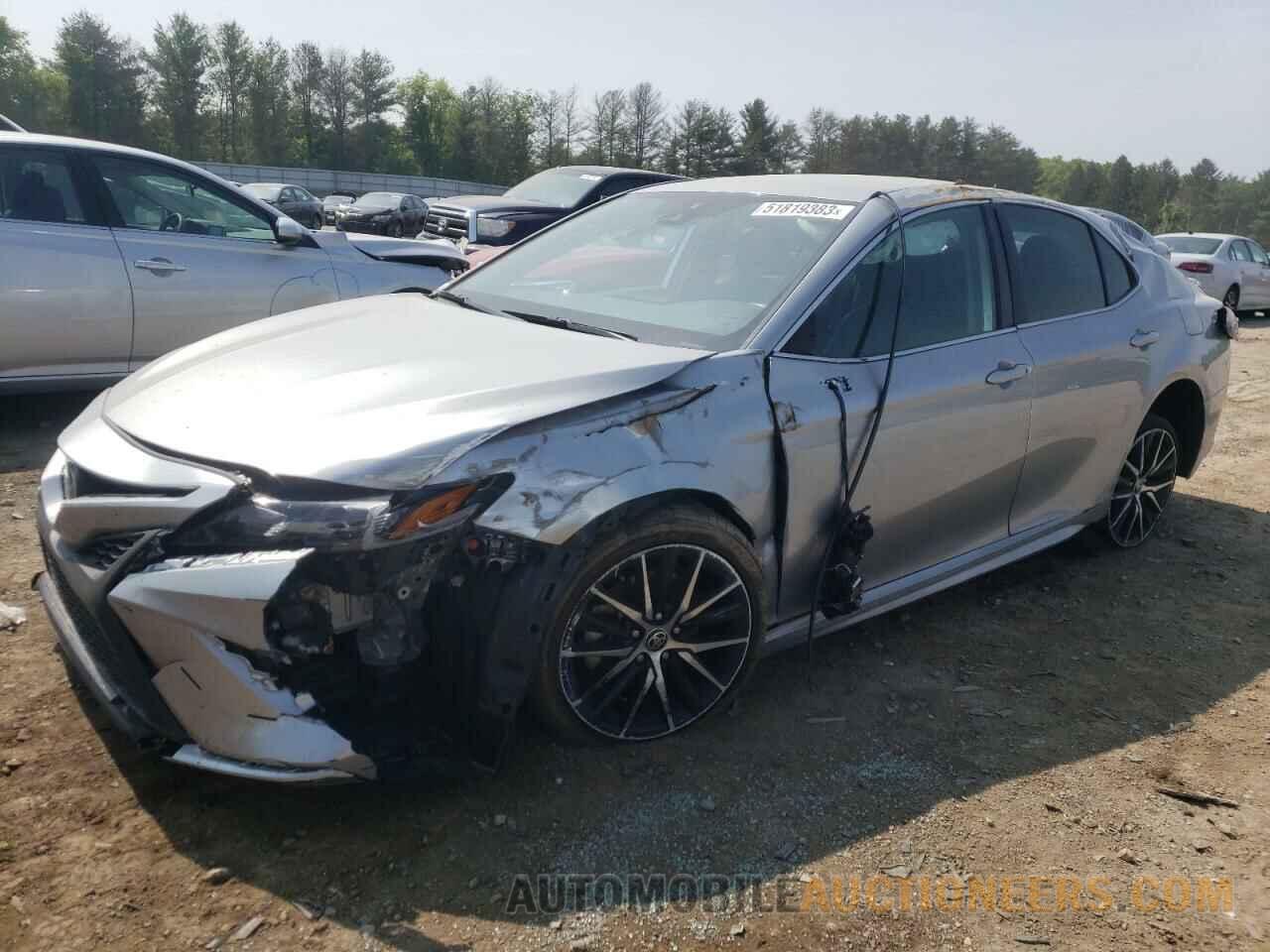 4T1G11AK8NU644102 TOYOTA CAMRY 2022