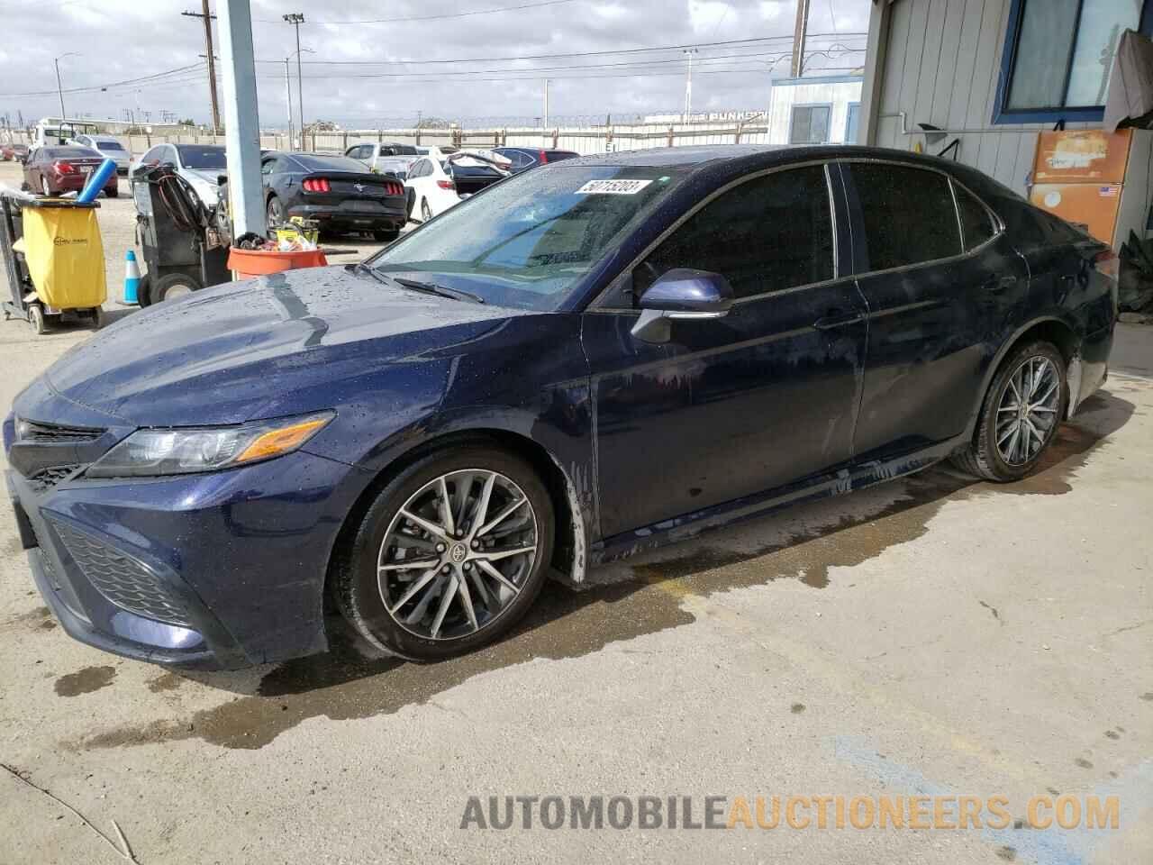 4T1G11AK8NU659764 TOYOTA CAMRY 2022