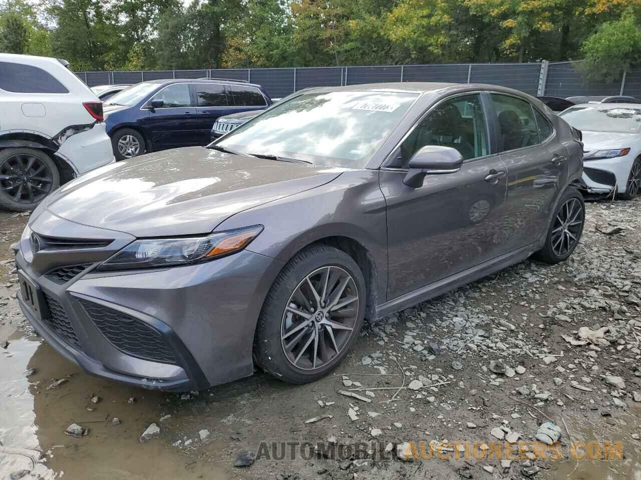 4T1G11AK8NU677939 TOYOTA CAMRY 2022