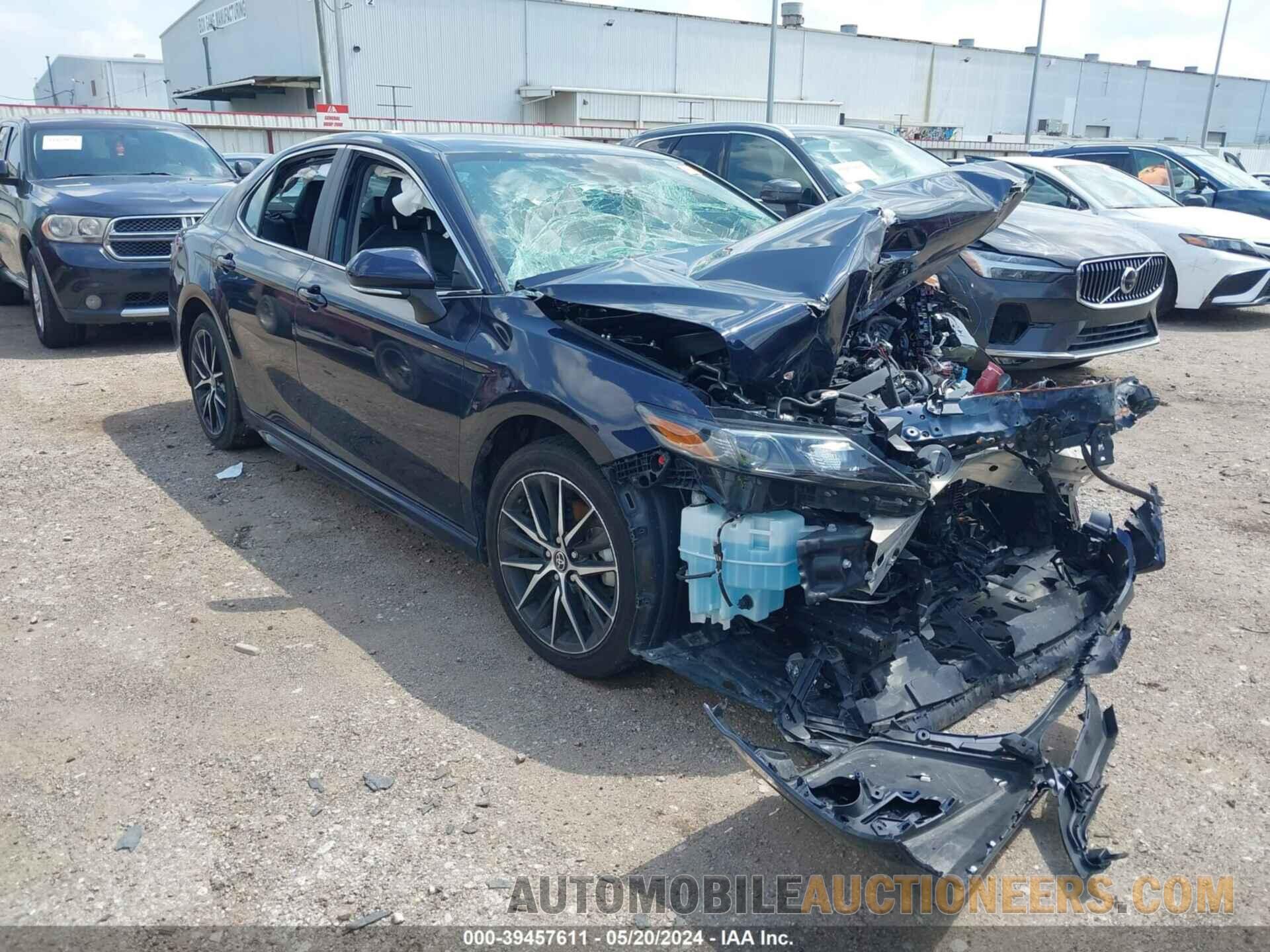 4T1G11AK8NU678069 TOYOTA CAMRY 2022