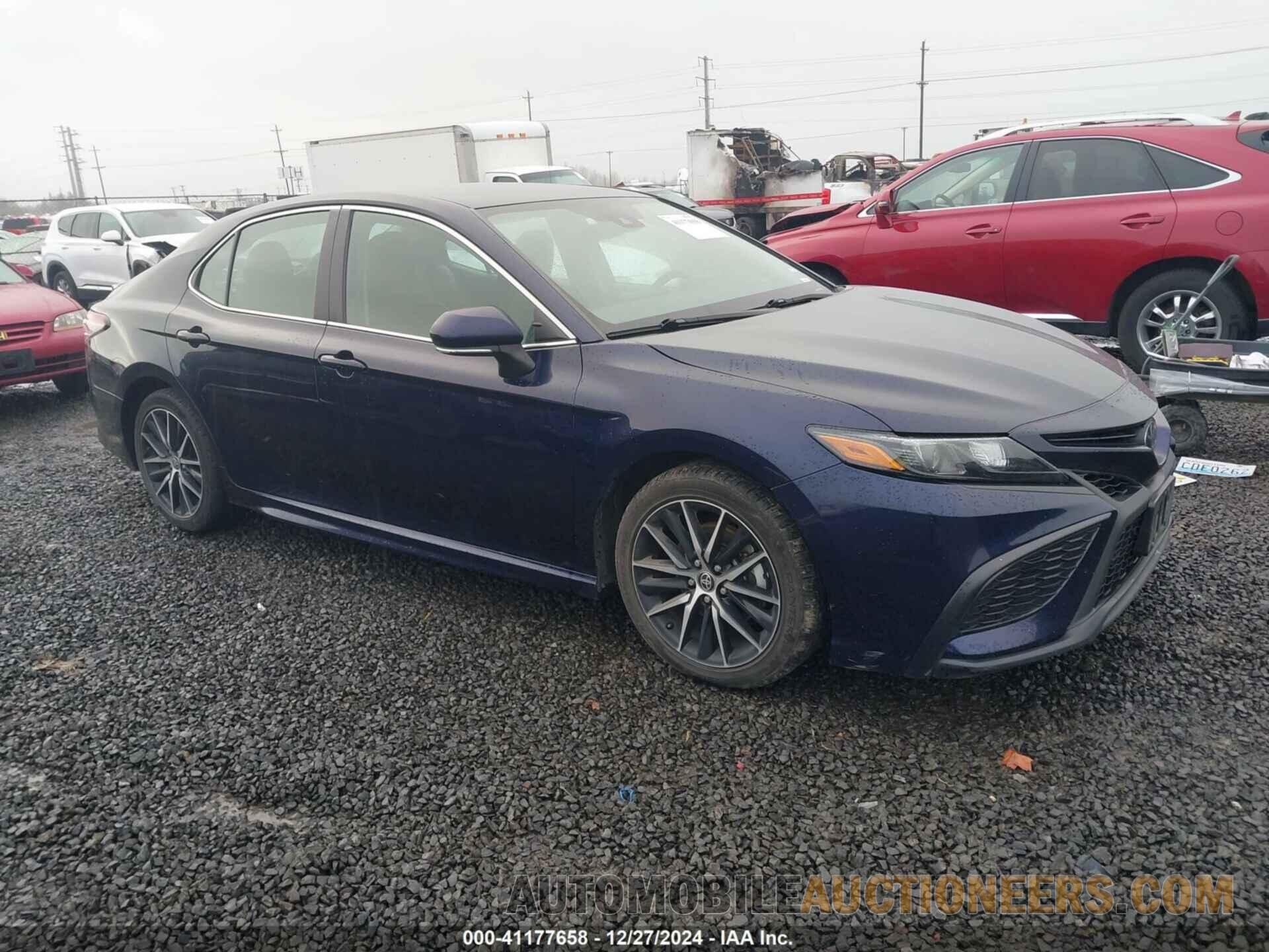 4T1G11AK8NU689041 TOYOTA CAMRY 2022