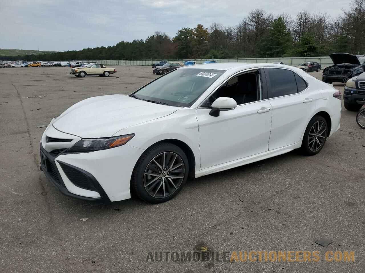 4T1G11AK8NU695809 TOYOTA CAMRY 2022