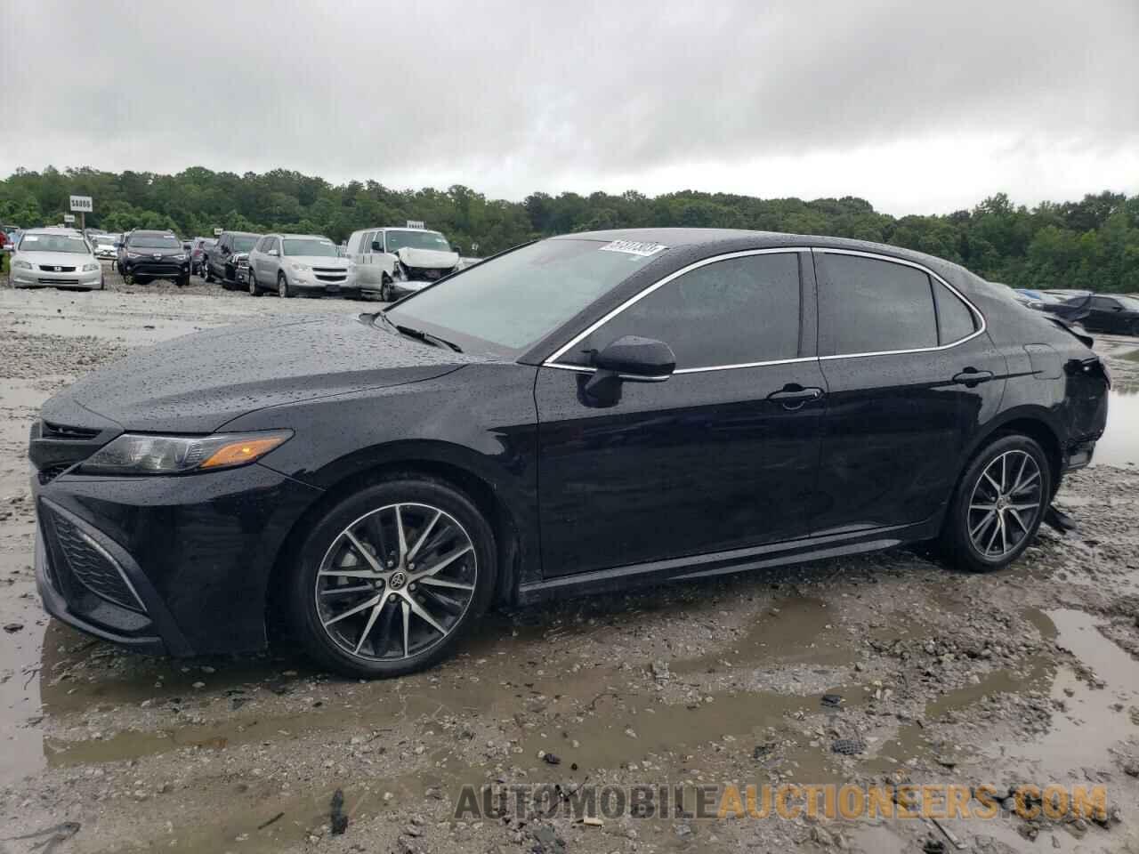 4T1G11AK8NU697270 TOYOTA CAMRY 2022