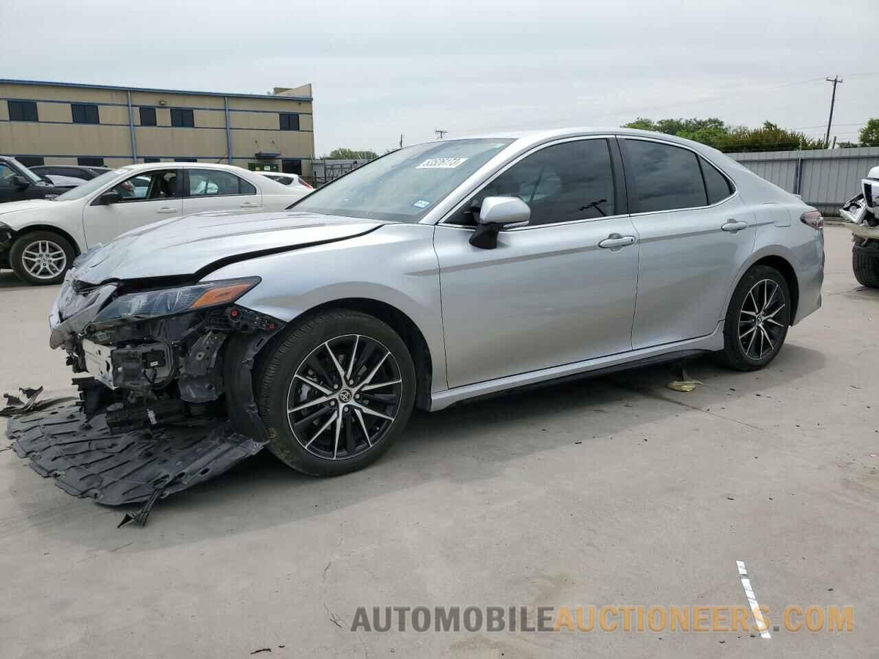 4T1G11AK8NU712947 TOYOTA CAMRY 2022