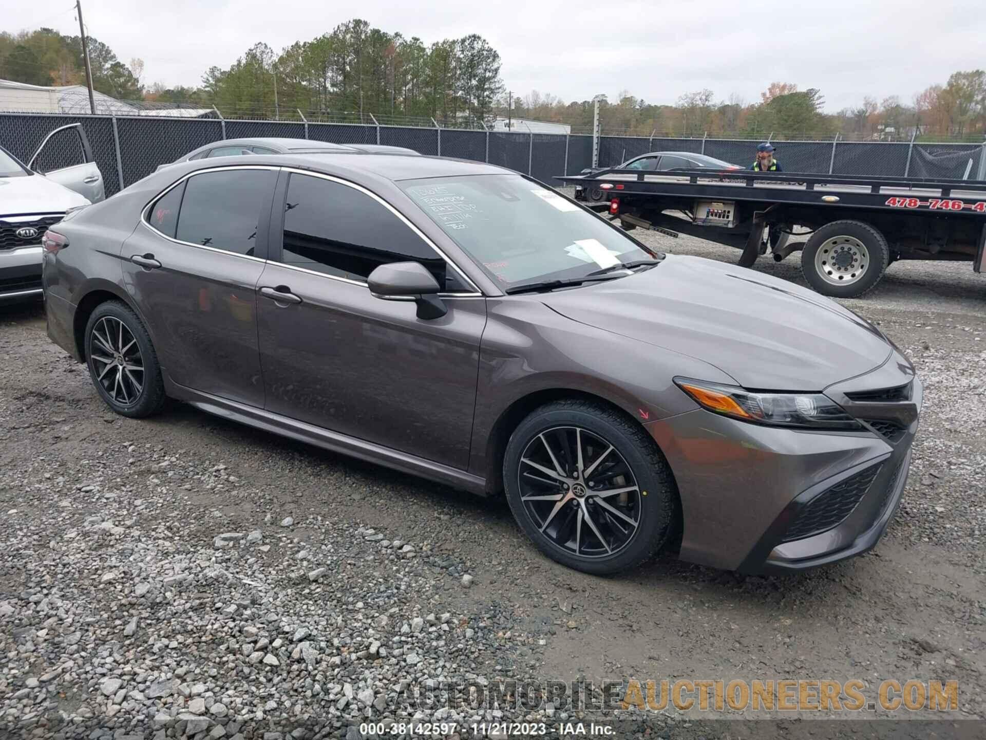 4T1G11AK8NU714293 TOYOTA CAMRY 2022