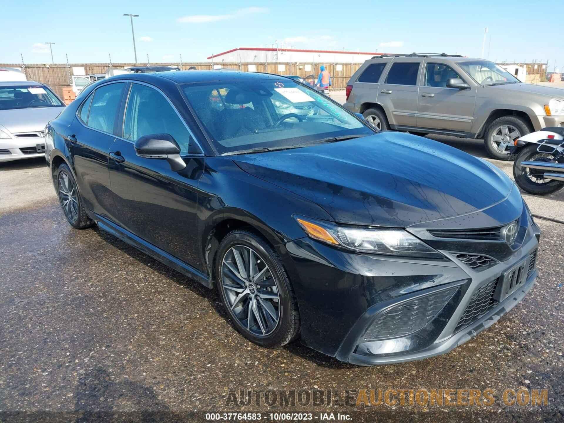 4T1G11AK8NU717565 TOYOTA CAMRY 2022