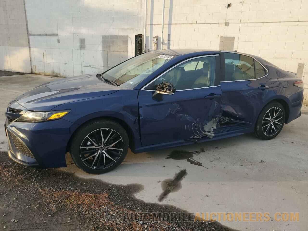 4T1G11AK8PU141964 TOYOTA CAMRY 2023