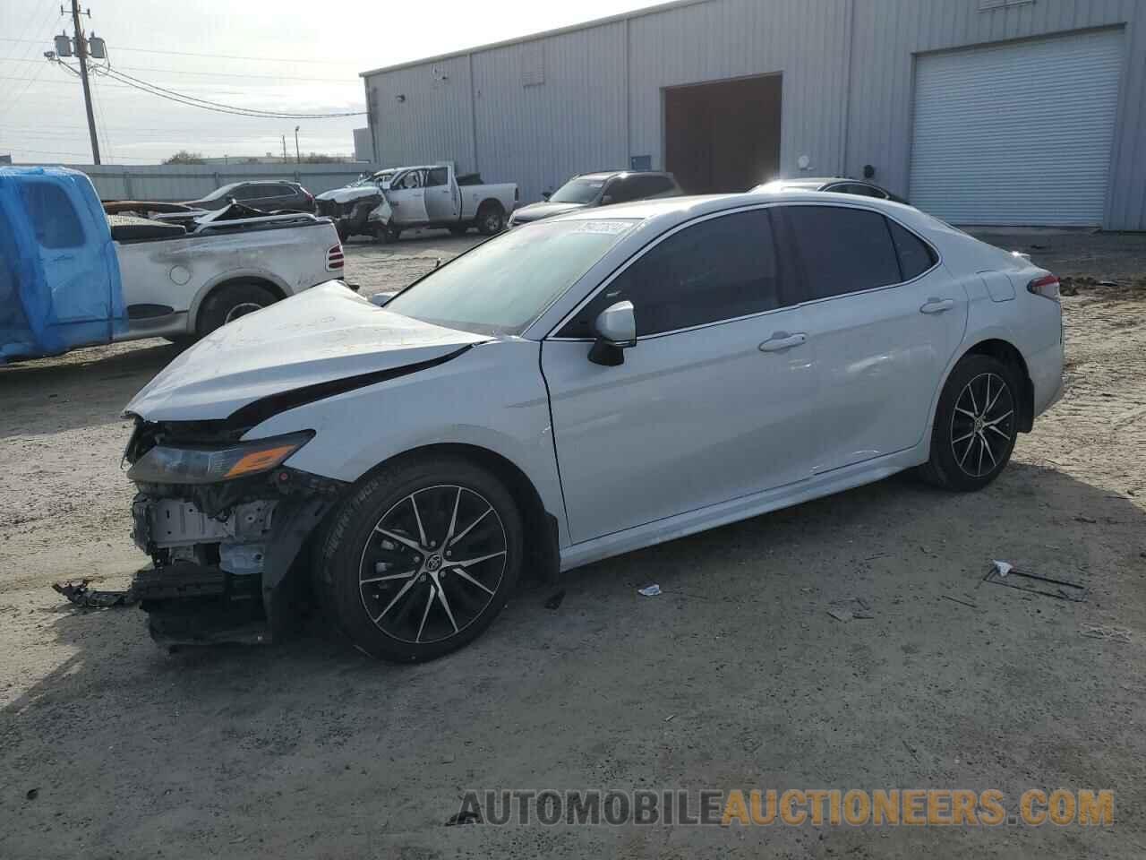 4T1G11AK8PU143004 TOYOTA CAMRY 2023