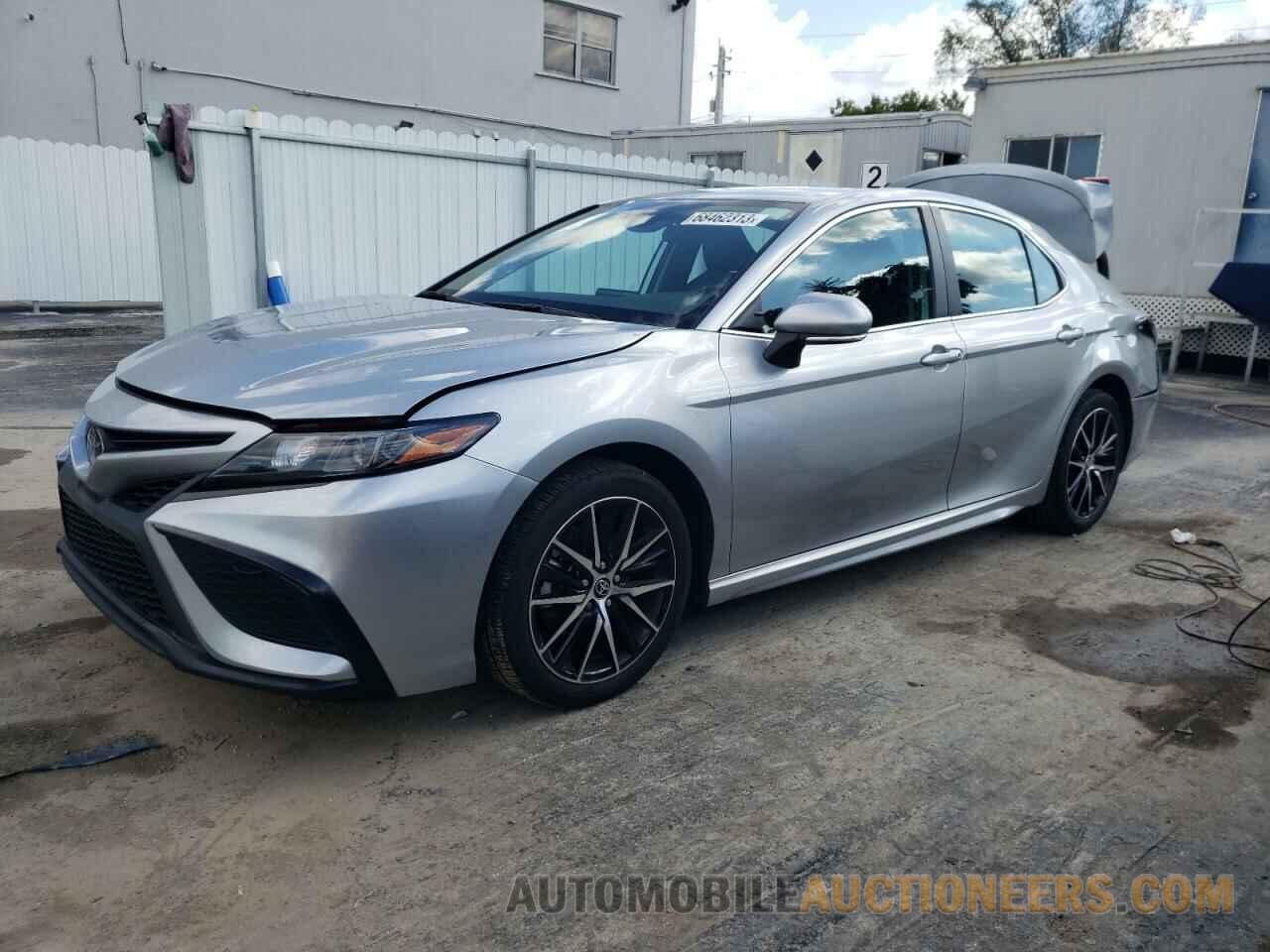 4T1G11AK8PU740928 TOYOTA CAMRY 2023