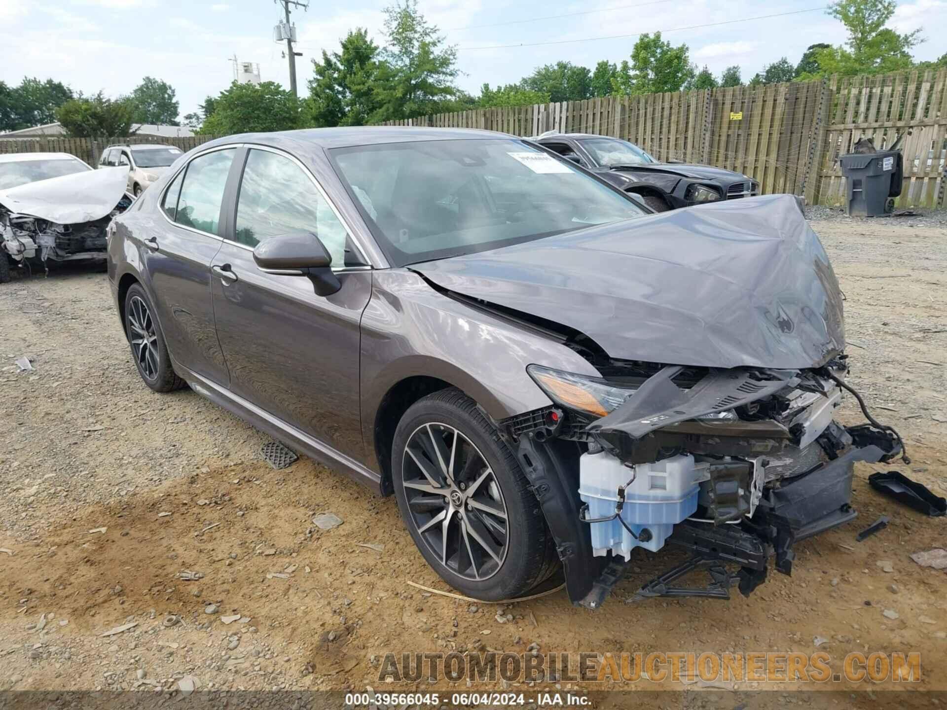 4T1G11AK8PU760015 TOYOTA CAMRY 2023