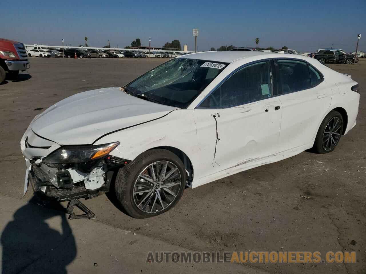 4T1G11AK8PU775923 TOYOTA CAMRY 2023