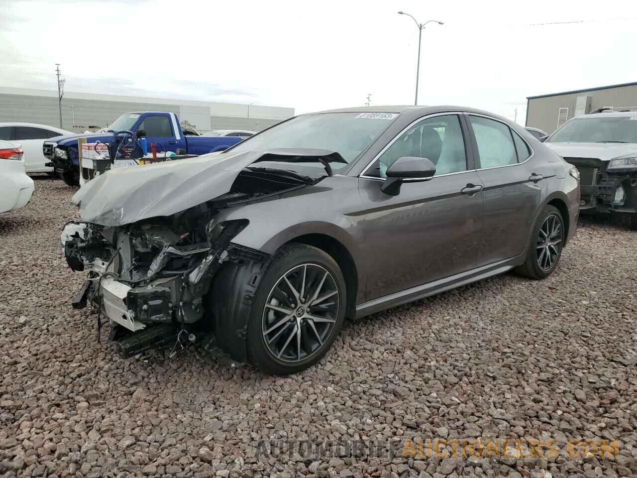 4T1G11AK8RU211370 TOYOTA CAMRY 2024