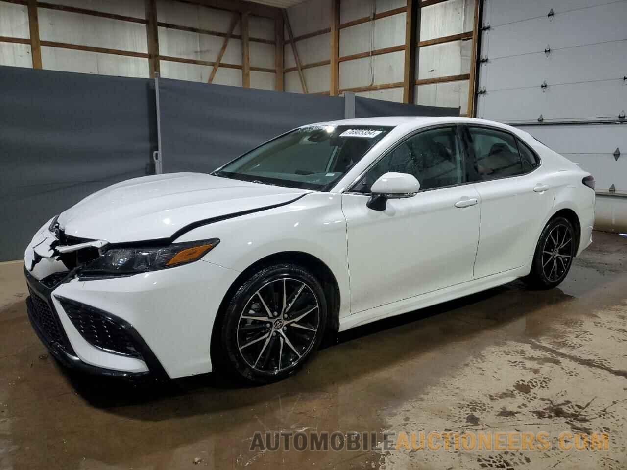 4T1G11AK8RU216083 TOYOTA CAMRY 2024