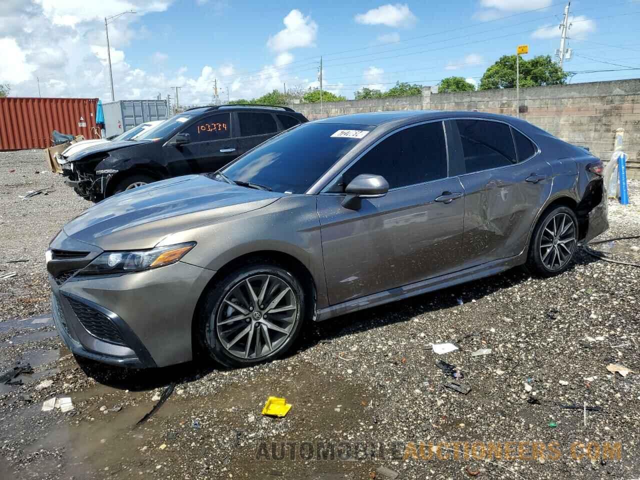 4T1G11AK8RU216374 TOYOTA CAMRY 2024