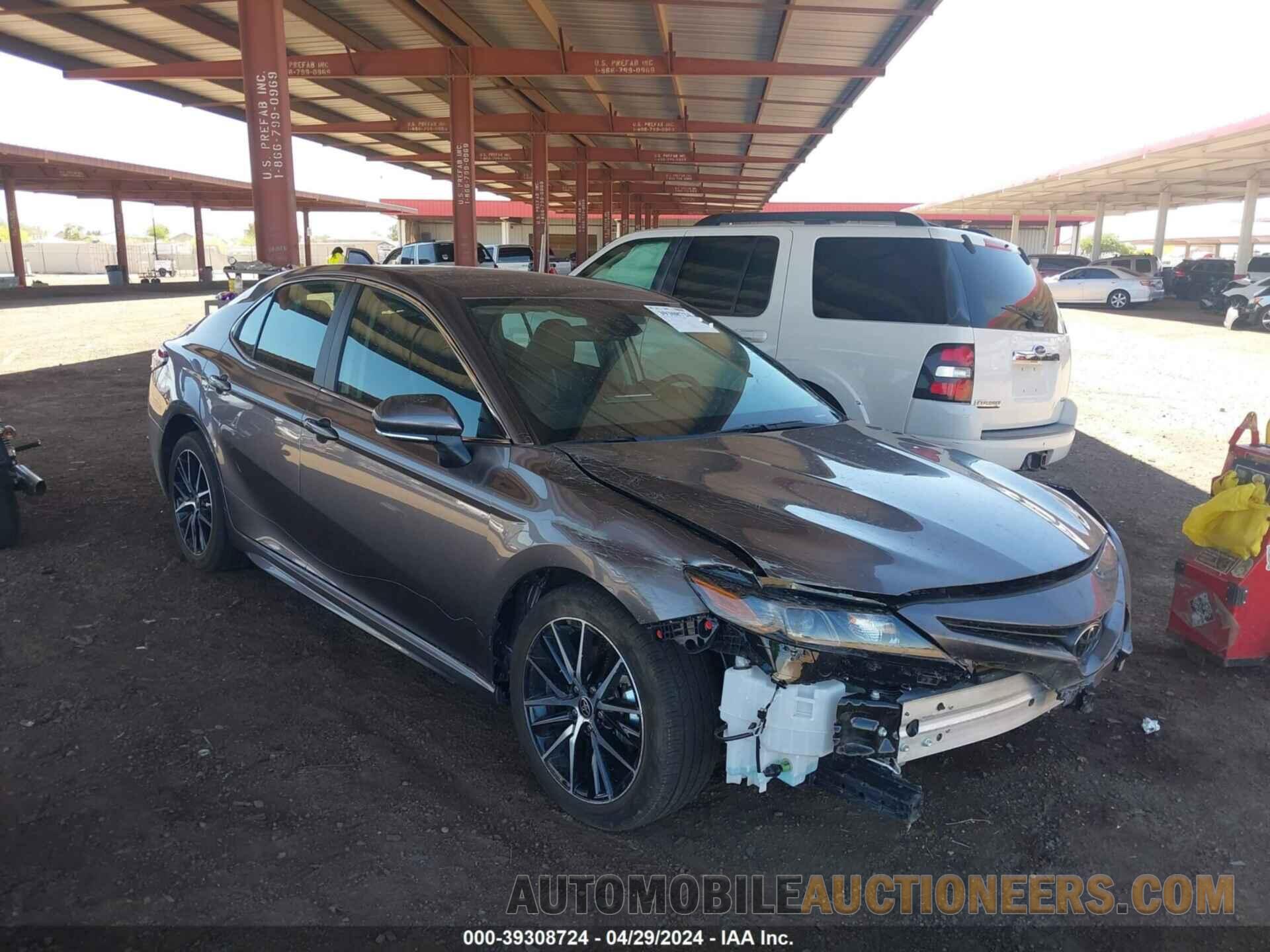 4T1G11AK8RU238309 TOYOTA CAMRY 2024