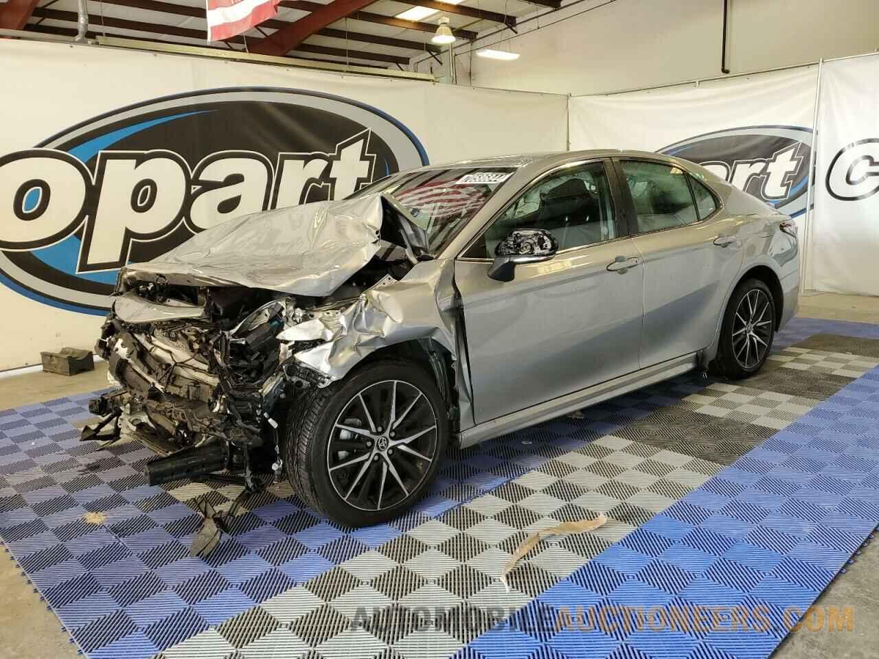 4T1G11AK8RU248953 TOYOTA CAMRY 2024