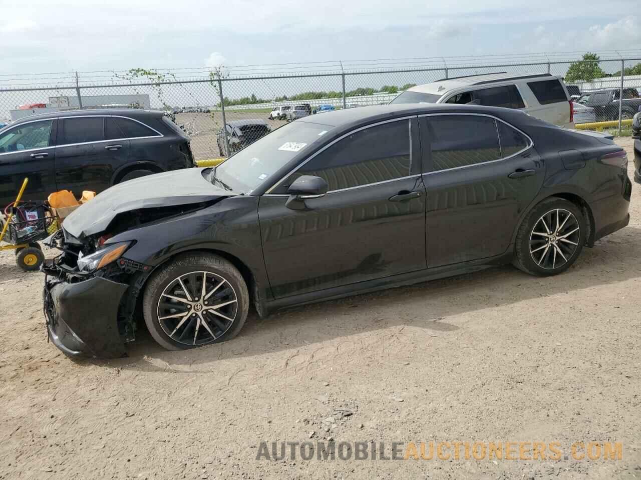 4T1G11AK8RU898723 TOYOTA CAMRY 2024