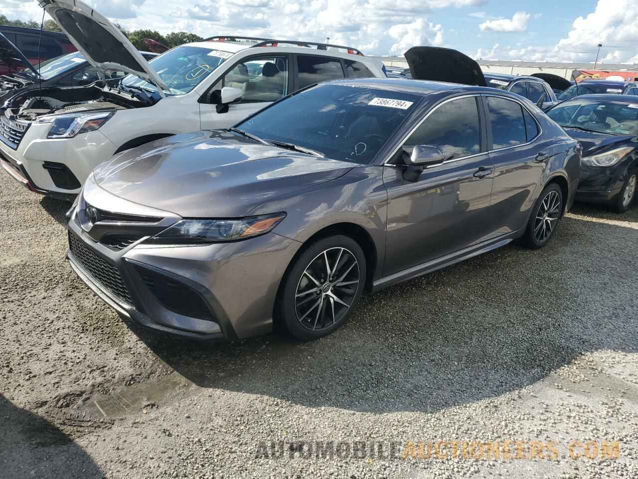 4T1G11AK8RU908358 TOYOTA CAMRY 2024