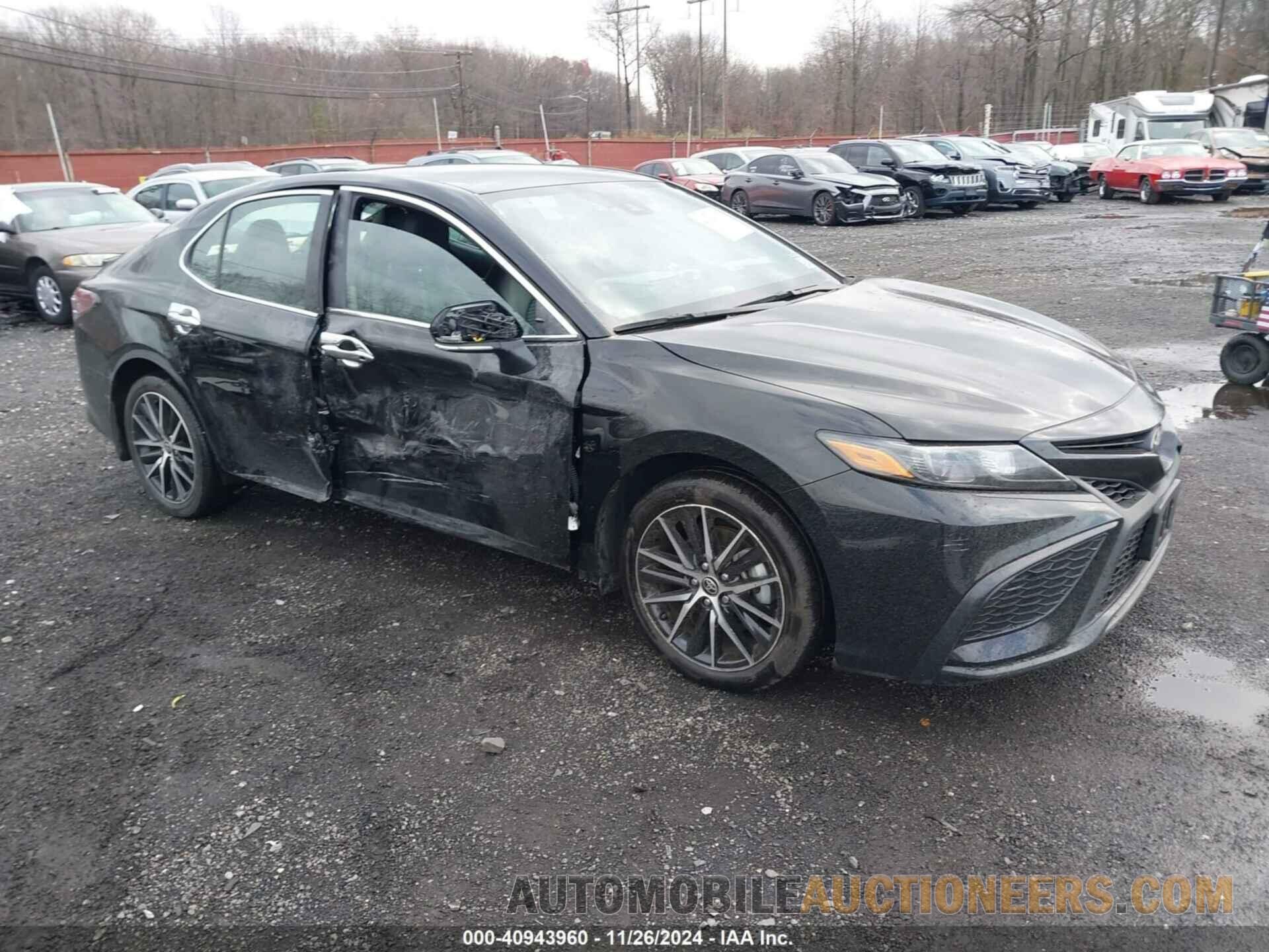 4T1G11AK8RU916881 TOYOTA CAMRY 2024