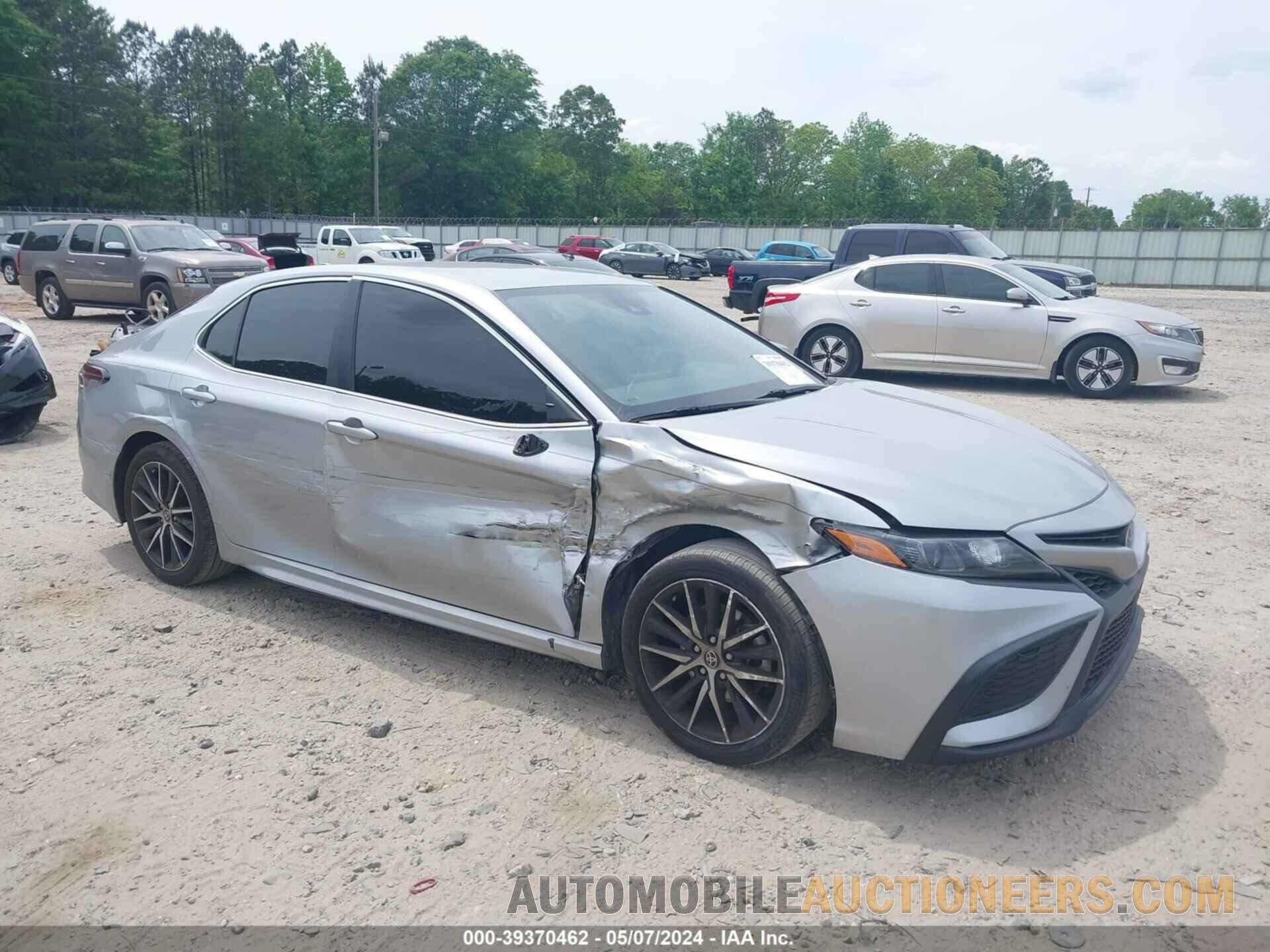 4T1G11AK9MU404667 TOYOTA CAMRY 2021