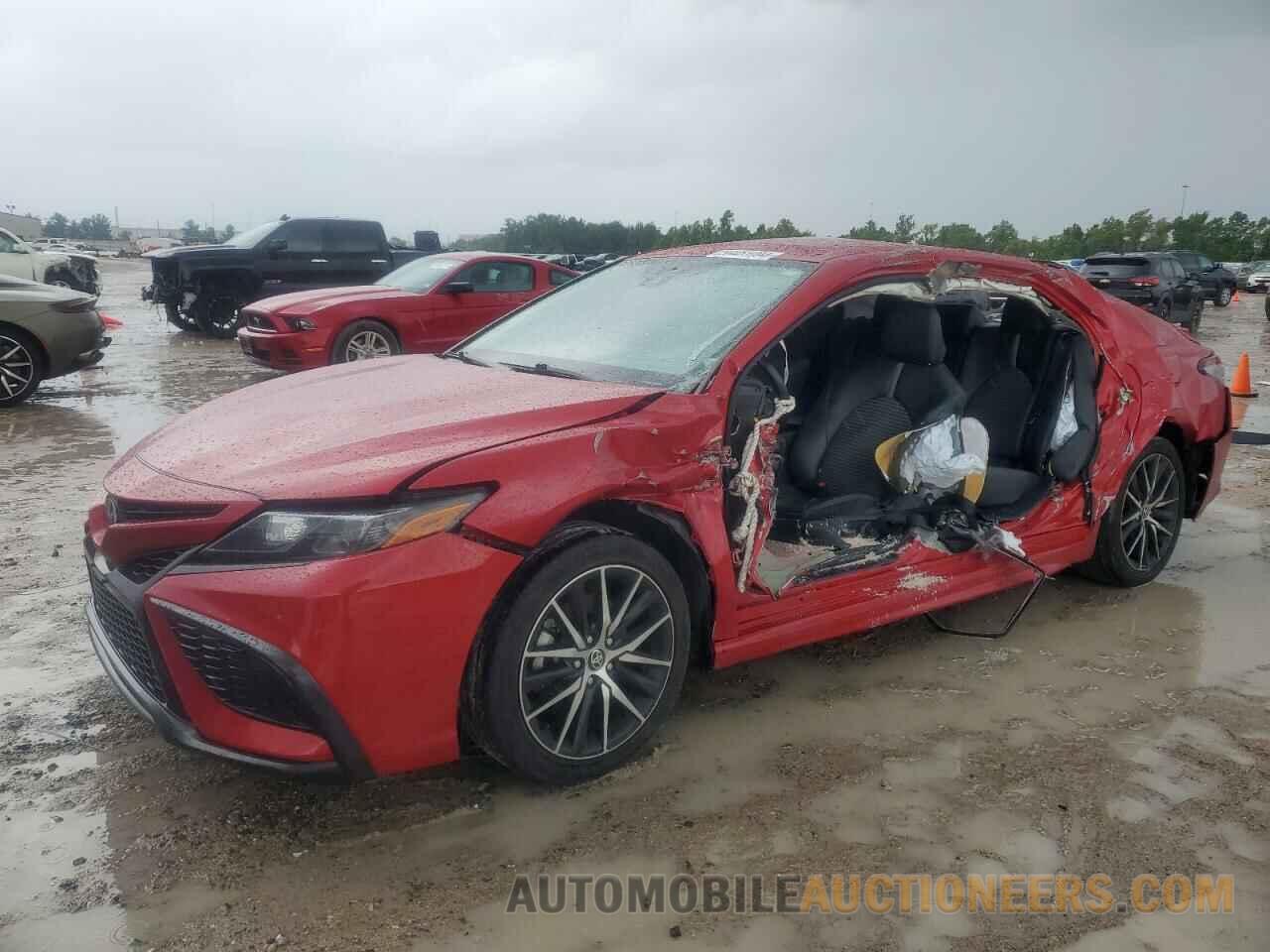 4T1G11AK9MU408427 TOYOTA CAMRY 2021