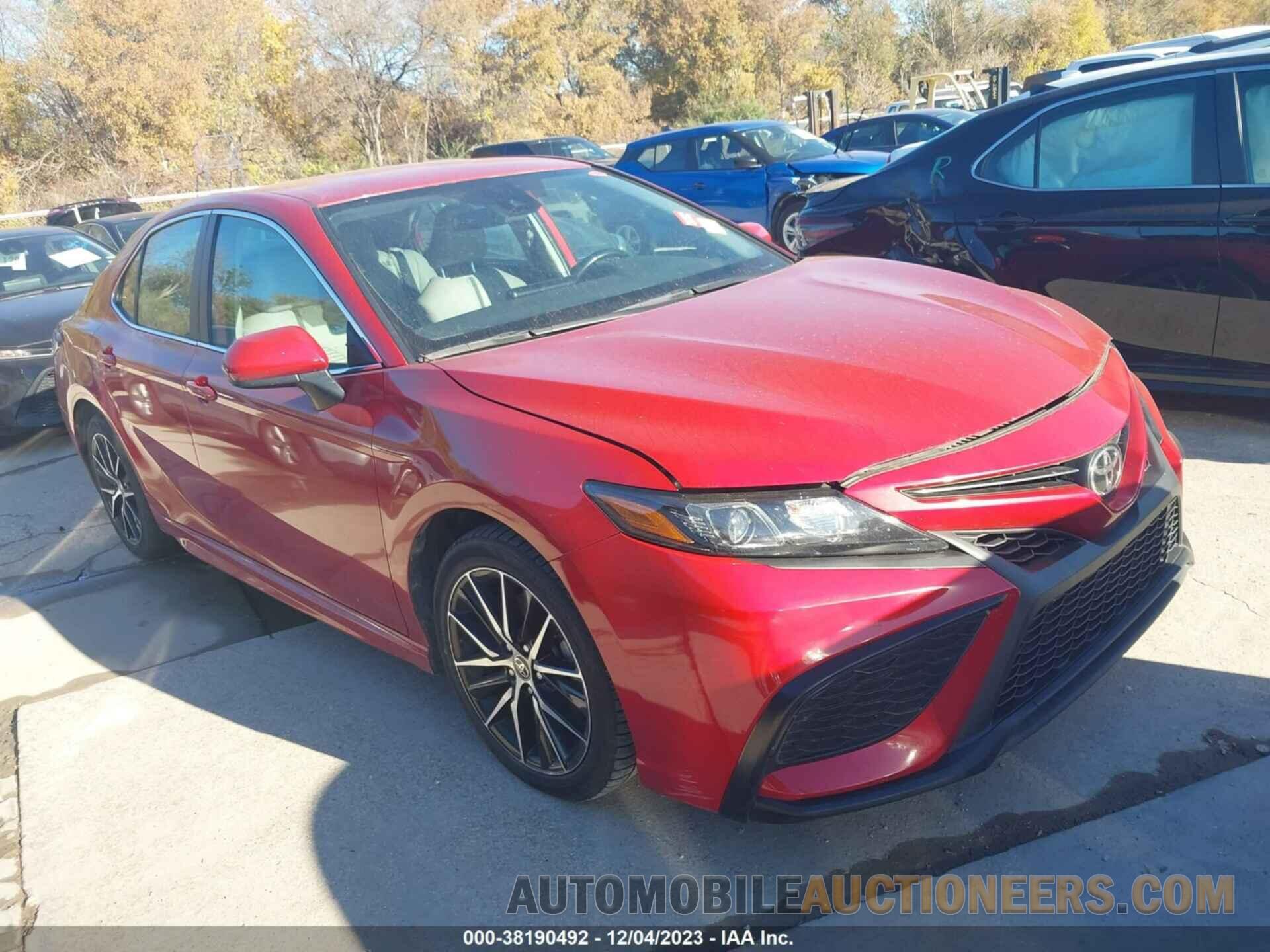 4T1G11AK9MU408721 TOYOTA CAMRY 2021